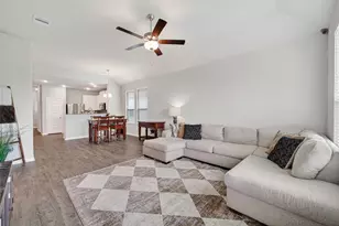 8006 Barret Travis Ct, Beasley, TX 77417 - Photo 17