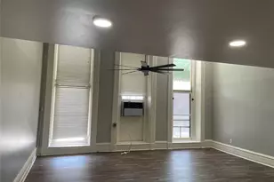 2116 Strand St, Galveston, TX 77550 - Photo 5