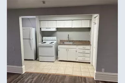 2116 Strand Street #202, Galveston, TX 77550 - Photo 7