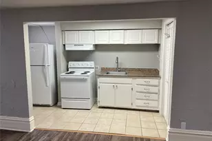 2116 Strand St, Galveston, TX 77550 - Photo 7