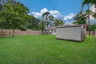 2722 Vega St, Houston, TX 77088 - Photo 41