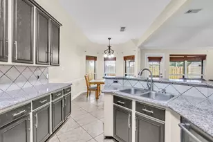 657 26th Ave N, Texas City, TX 77590 - Photo 15