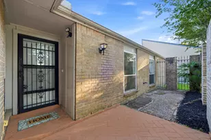 15826 Dunmoor Dr, Houston, TX 77059 - Photo 7