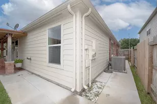 2753 Foster Hill Dr, Houston, TX 77345 - Photo 39