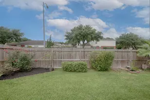 2753 Foster Hill Dr, Houston, TX 77345 - Photo 37