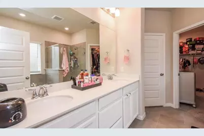 6927 Ventura Drive, Rosharon, TX 77583 - Photo 11