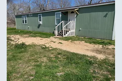 118 Walnut, Blessing, TX 77419 - Photo 1