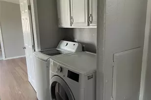 118 Walnut, Blessing, TX 77419 - Photo 13