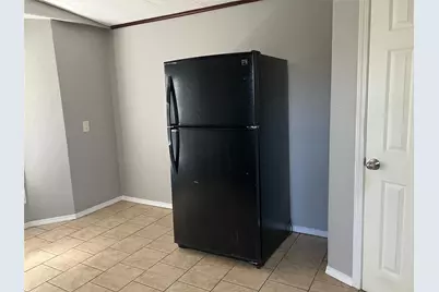 118 Walnut, Blessing, TX 77419 - Photo 7