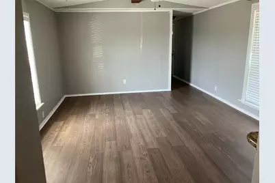 118 Walnut, Blessing, TX 77419 - Photo 9