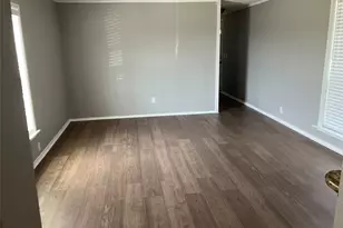 118 Walnut, Blessing, TX 77419 - Photo 9