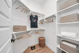 15635 Memorial Dr Dr, Houston, TX 77079 - Photo 17