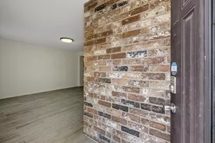 1653 W Sam Houston Pkwy S, Houston, TX 77042 - Photo 5