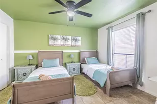 8423 Hearth Dr, Houston, TX 77054 - Photo 25
