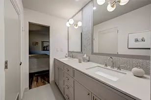 9333 Memorial Dr, Houston, TX 77024 - Photo 15