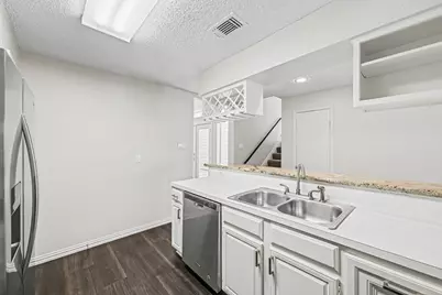 5913 Woodway Place Court, Houston, TX 77057 - Photo 9
