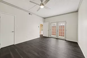 5913 Woodway Place Ct, Houston, TX 77057 - Photo 11