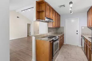 5914 Willowbend Blvd, Houston, TX 77096 - Photo 9