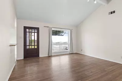 5914 Willowbend Boulevard, Houston, TX 77096 - Photo 7