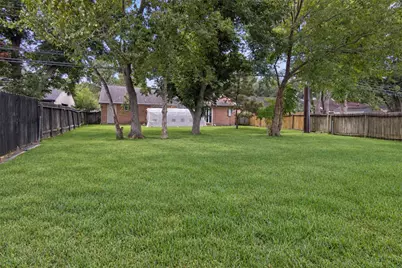 5914 Willowbend Boulevard, Houston, TX 77096 - Photo 21