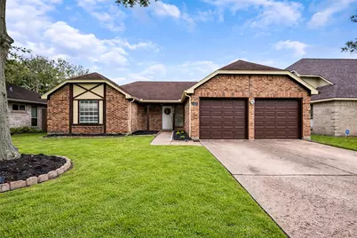 3816 Cottonwood Drive, La Porte, TX 77571 - Photo 1