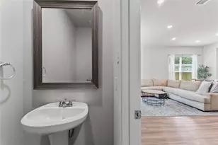 12789 Royal W Dr, Conroe, TX 77303 - Photo 9
