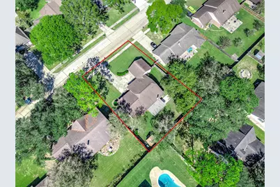 1114 W Castlewood Avenue, Friendswood, TX 77546 - Photo 35