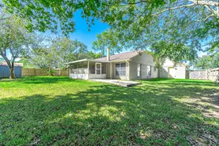 1114 W Castlewood Ave, Friendswood, TX 77546 - Photo 25