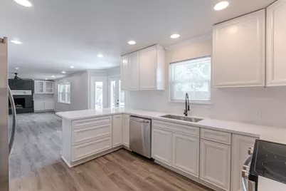 2206 Thousand Pines Drive, Kingwood, TX 77339 - Photo 15