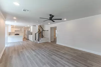 2206 Thousand Pines Drive, Kingwood, TX 77339 - Photo 7
