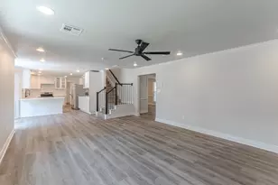 2206 Thousand Pines Dr, Kingwood, TX 77339 - Photo 7