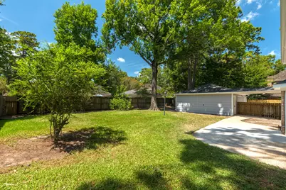 2206 Thousand Pines Drive, Kingwood, TX 77339 - Photo 37