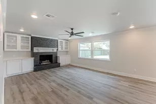 2206 Thousand Pines Dr, Kingwood, TX 77339 - Photo 5