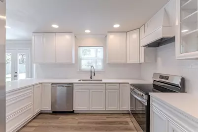 2206 Thousand Pines Drive, Kingwood, TX 77339 - Photo 13