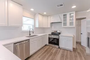 2206 Thousand Pines Dr, Kingwood, TX 77339 - Photo 11