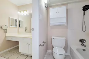 12550 Whittington Dr, Houston, TX 77077 - Photo 11