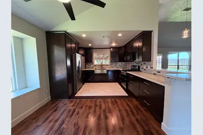 4750 Backenberry Drive, Friendswood, TX 77546 - Photo 9