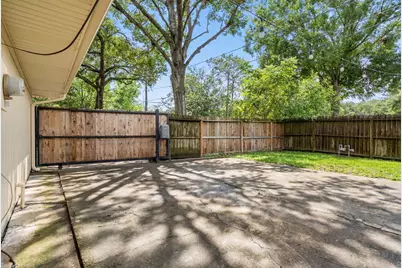 5658 Cartagena Street, Houston, TX 77035 - Photo 25