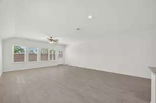 25919 Stan Musial Ct, Splendora, TX 77372 - Photo 3