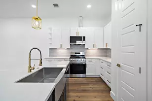 4012 Cetti Street N, Houston, TX 77009 - Photo 7