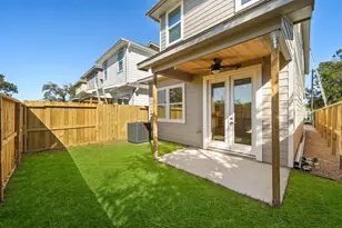 4012 Cetti Street N, Houston, TX 77009 - Photo 3