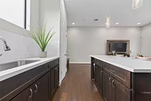 2805 Blodgett St, Houston, TX 77004 - Photo 33