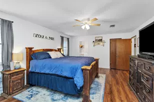 21251 Old River Rd, Washington, TX 77880 - Photo 9