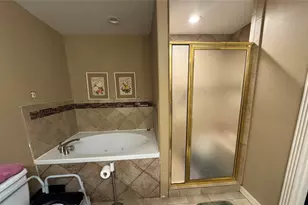 7824 Pecan Forest Ln, Baytown, TX 77521 - Photo 19