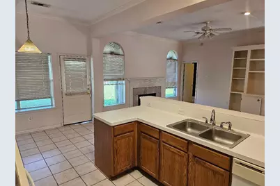 10319 Sable Trail Lane, Houston, TX 77064 - Photo 7