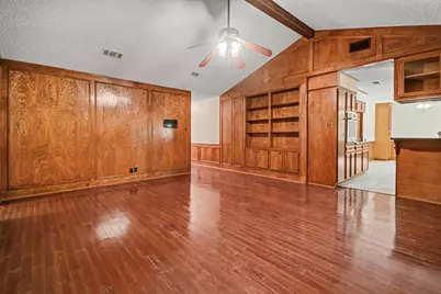 913 Cannan Drive, Angleton, TX 77515 - Photo 9