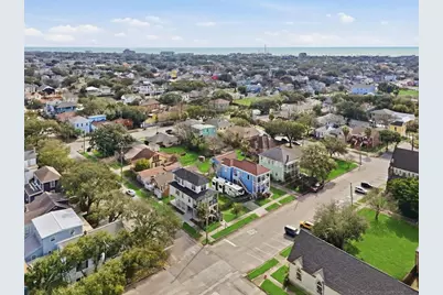 1104 36th Street, Galveston, TX 77550 - Photo 7