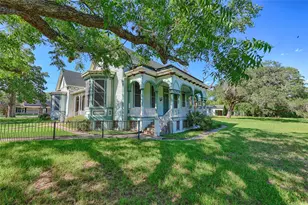 350 N Madison St, La Grange, TX 78945 - Photo 5