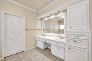 10503 Great Plains Ln, Houston, TX 77064 - Photo 11