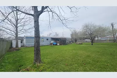 14134 Brownsville Street, Houston, TX 77015 - Photo 9